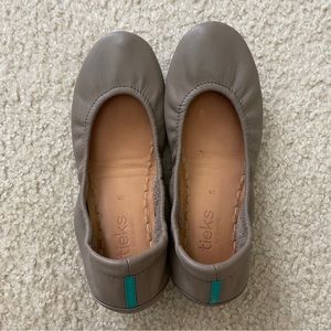 Taupe Tieks size 5